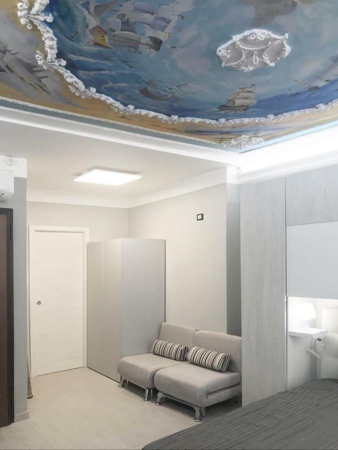 Torre Degli Orefici Dimora Medioevale Genua